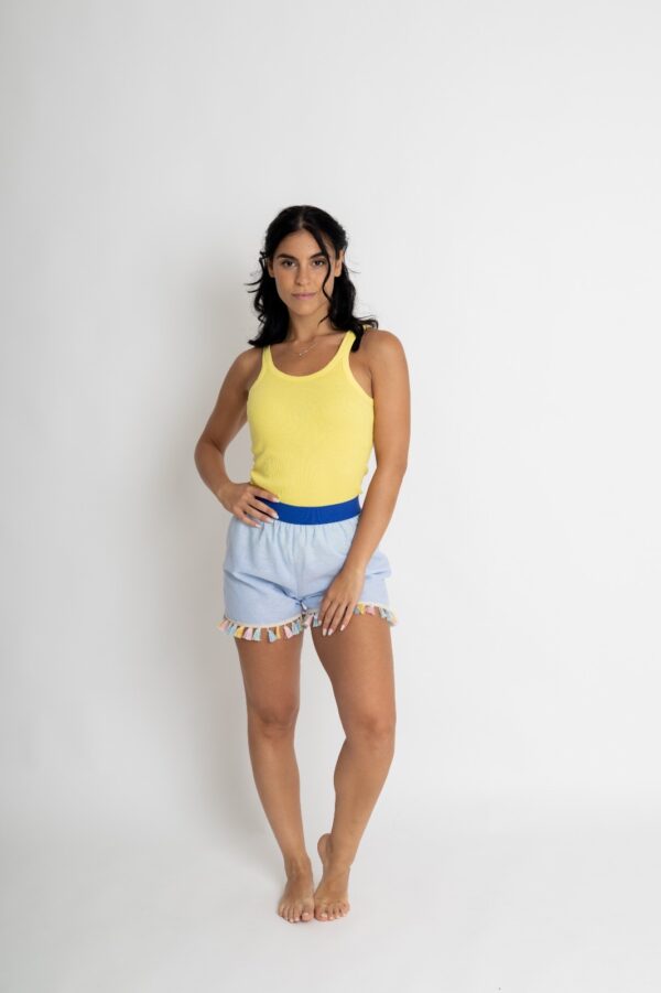 Shorts in lino cotone azzurro con nappine colorate