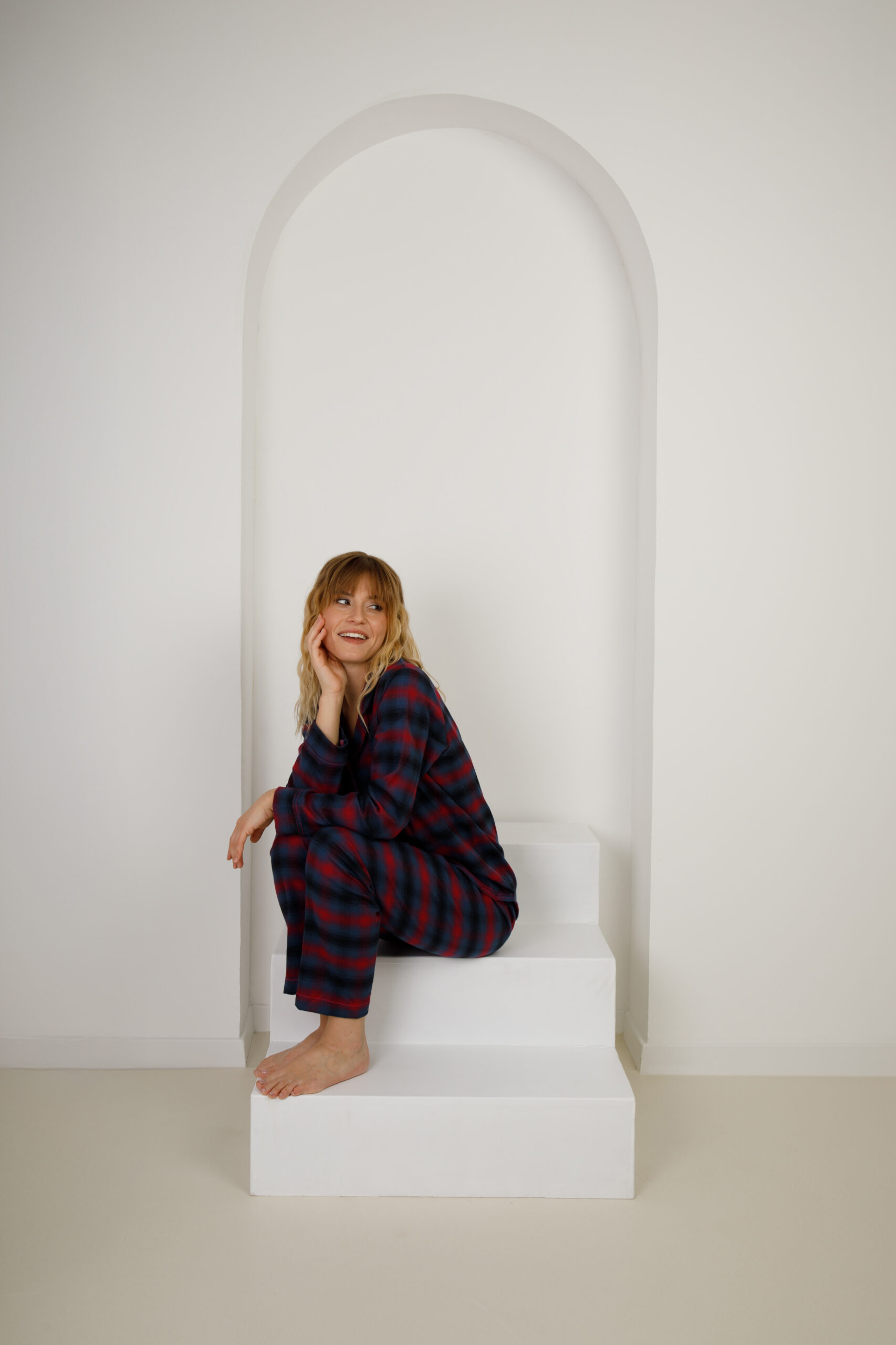 Il pigiama in flanella tartan Ciliegia e Blu Notte